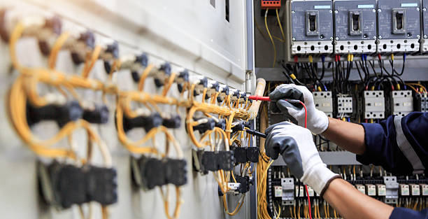 Professional Electrician technician working in Mount Olive, AL